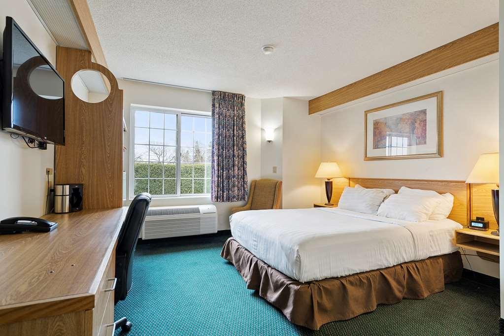 Charlevoix Inn & Suites Surestay Collection By Best Western Zimmer foto