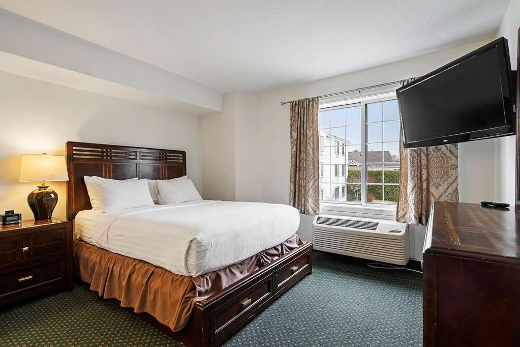 Charlevoix Inn & Suites Surestay Collection By Best Western Zimmer foto