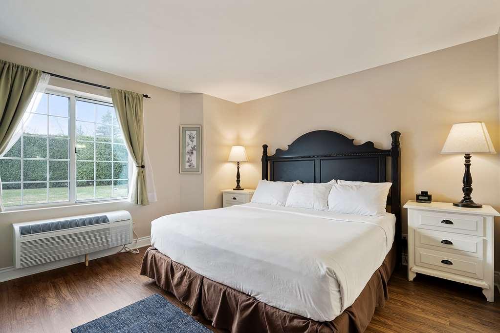 Charlevoix Inn & Suites Surestay Collection By Best Western Zimmer foto