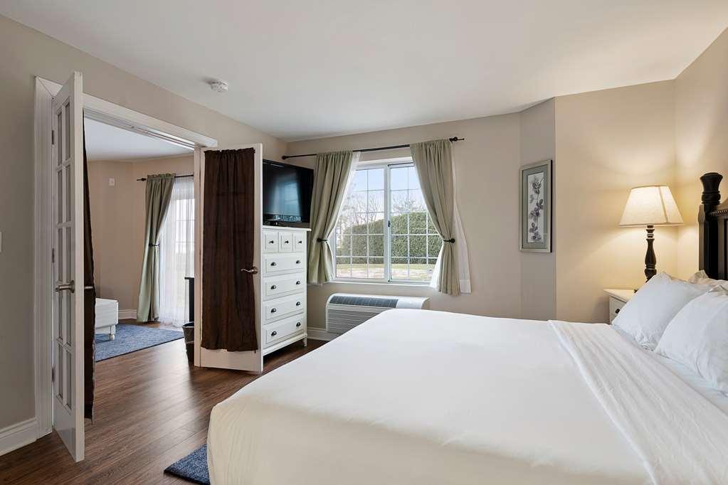 Charlevoix Inn & Suites Surestay Collection By Best Western Zimmer foto
